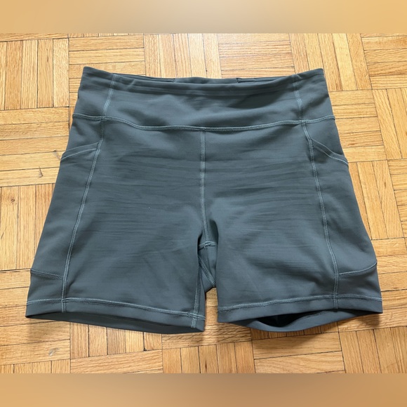 lululemon athletica Pants - Lululemon Wunder train short